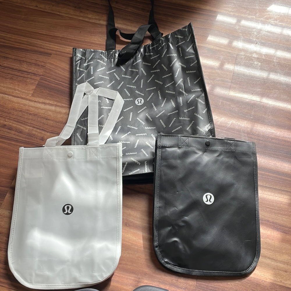Lululemon bags